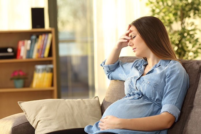 Uciążliwe problemy podczas ciąży – jak ich uniknąć